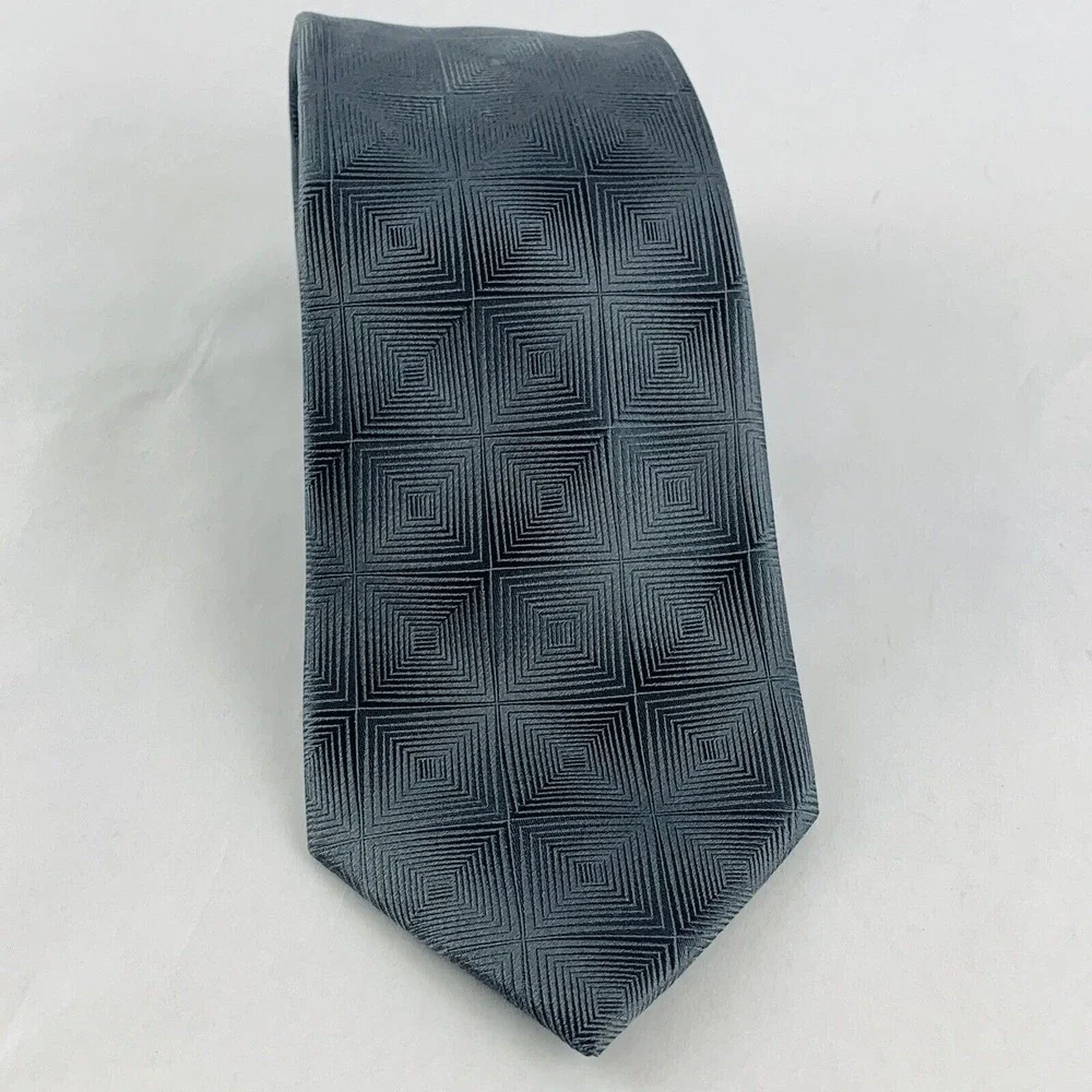 NEW Kenneth Cole Reaction Men's Gray Formal Silk Geometric Neck Tie 58 X 3.5 NWT